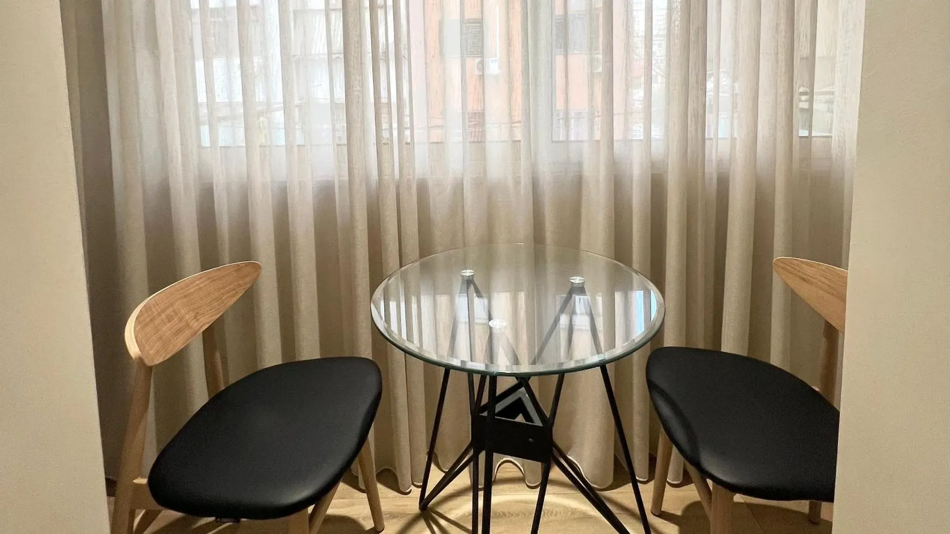 Syncron Apartments In The Center Of Tirana