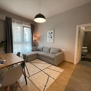 Square 21 Apartment